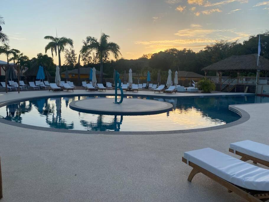 La Ruche De Maia - Blue Dream Beach - Piscine - Jardin - Plage Grand-Bourg  Esterno foto